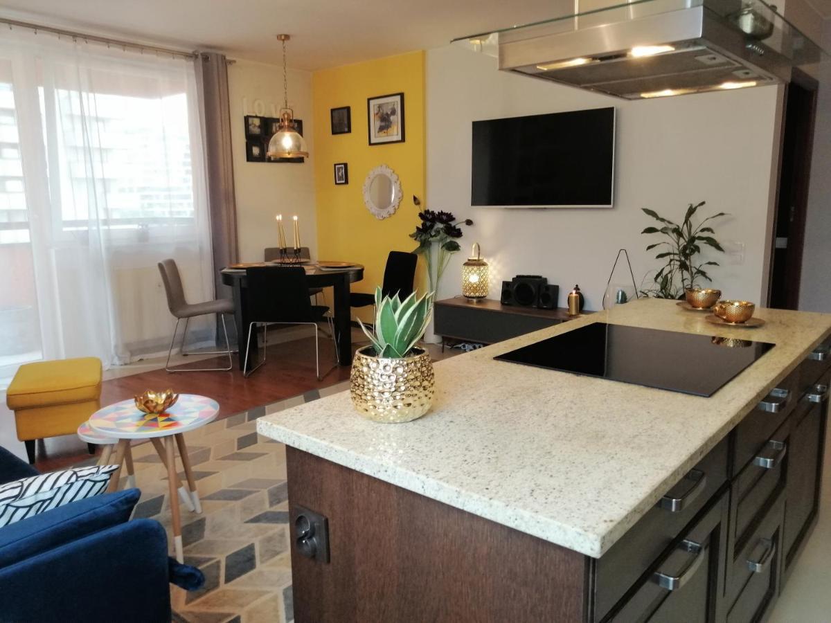 Orange Water Apartment Гданьск Экстерьер фото