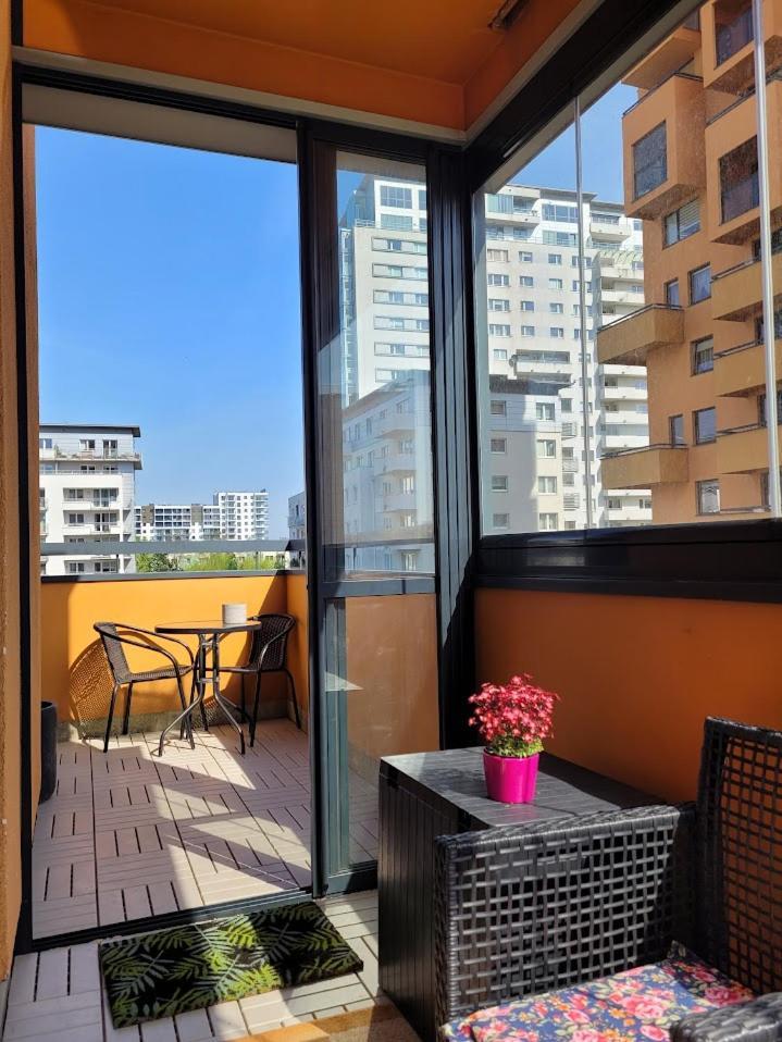 Orange Water Apartment Гданьск Экстерьер фото